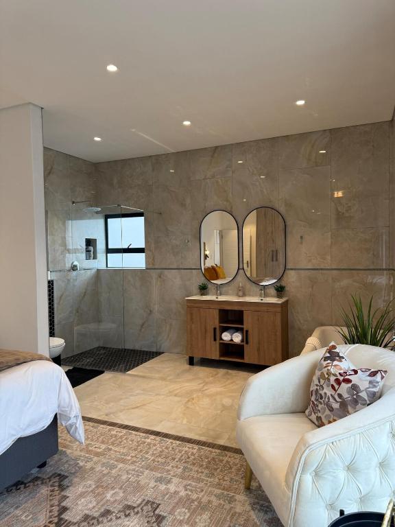 Master Ensuite Bathroom